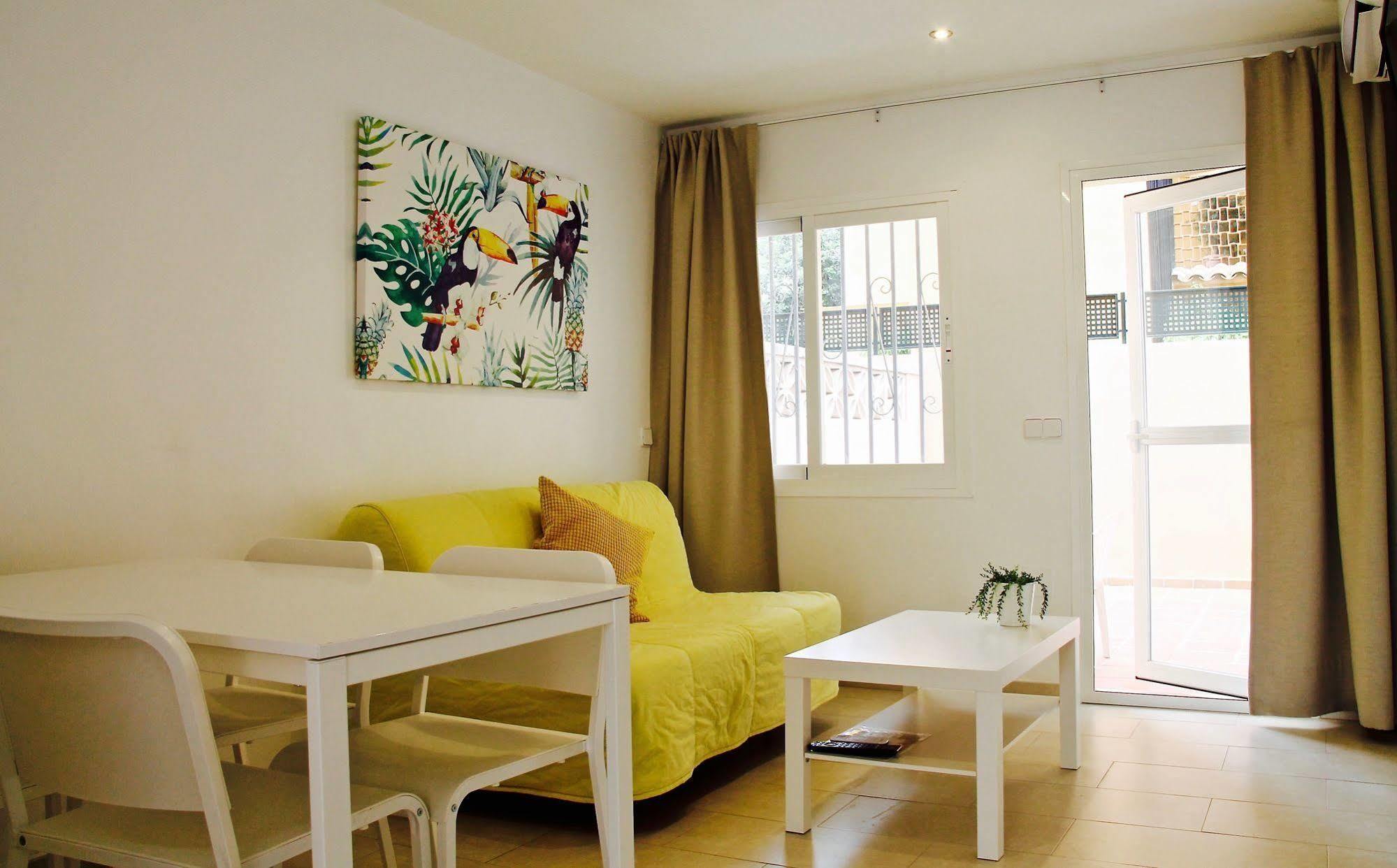 Naika Studios & Apartments Palmanova Exterior foto